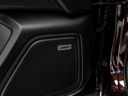 Used 2025 Porsche Macan image 24