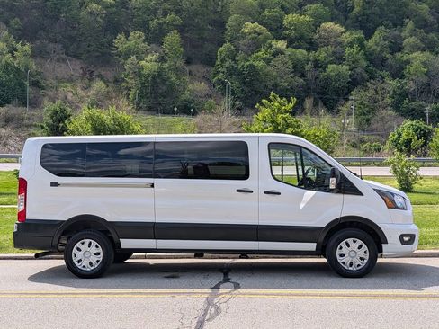 Used 2023 Ford Transit 350 XLT RWD image 4