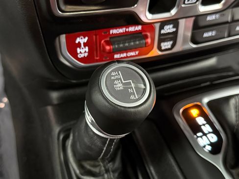 Used 2024 Jeep Wrangler Unlimited Rubicon 392 AWD/4WD image 29