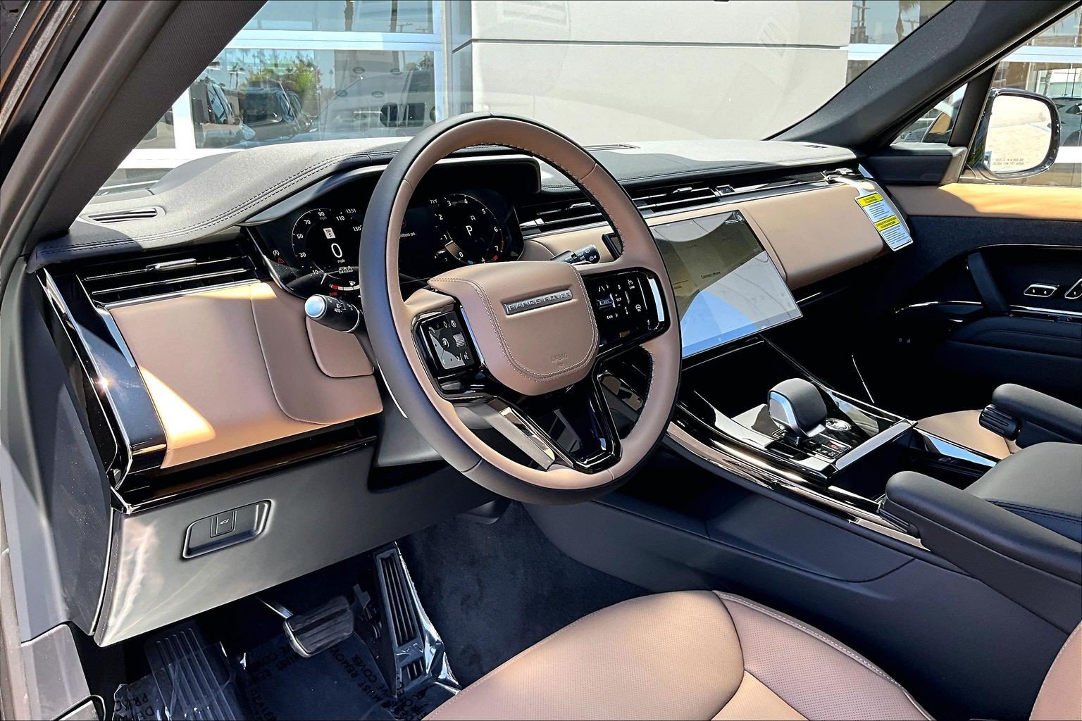 New 2027 Land Rover Range Rover Sport Dynamic SE AWD/4WD image 6