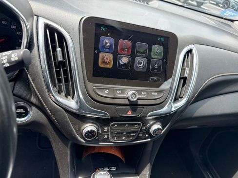 Used 2018 Chevrolet Equinox Premier FWD image 12