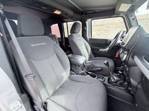 Used 2016 Jeep Wrangler Unlimited Sahara image 27