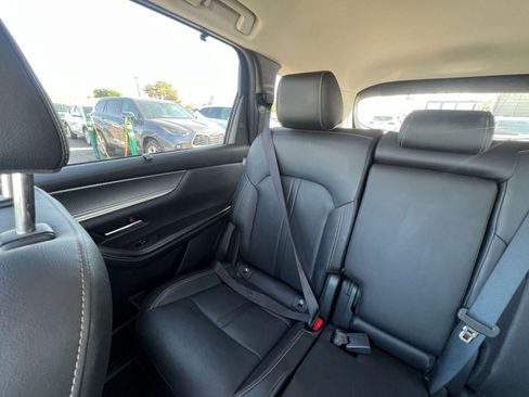 Used 2025 MAZDA CX-70 3.3 Turbo w/ Preferred Package AWD/4WD image 40