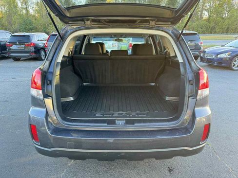 Used 2010 Subaru Outback 2.5i Premium image 21