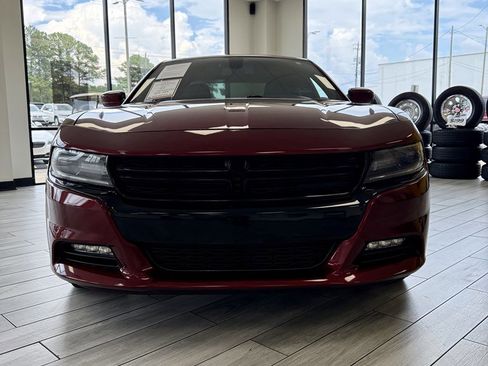 Used 2017 Dodge Charger SXT w/ Rallye Group image 2