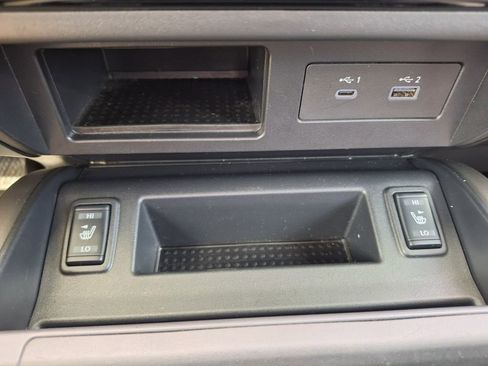 Used 2024 Nissan Titan SV w/ SV Bronze Edition Package image 19