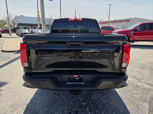 Used 2024 Chevrolet Colorado W/T image 12