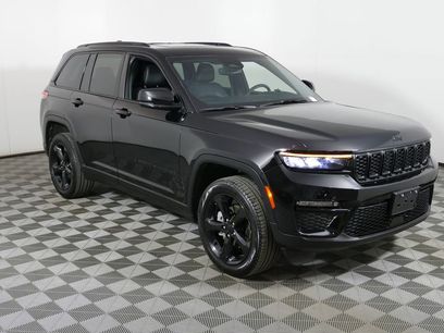 Used 2024 Jeep Grand Cherokee Limited w/ Black Appearance Package