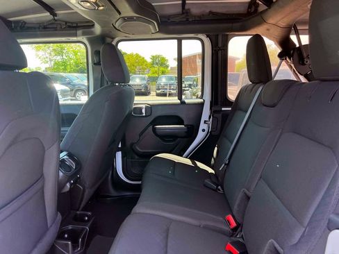 Used 2023 Jeep Wrangler Unlimited Sport AWD/4WD image 14