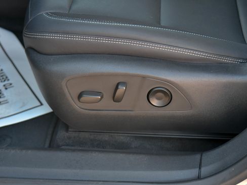 Used 2024 Chevrolet Blazer EV LT image 16