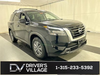 New 2025 Nissan Pathfinder SV