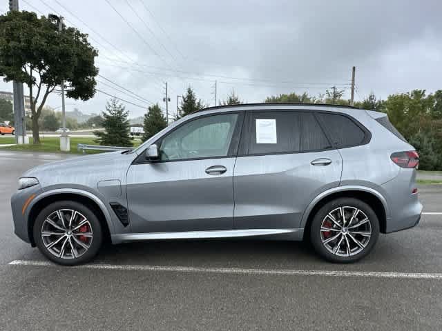 Used 2024 BMW X5 xDrive50e w/ M Sport Package AWD/4WD image 2