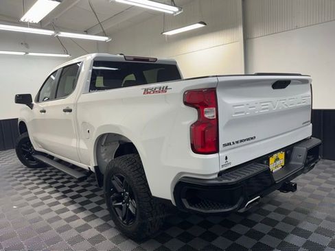 Used 2021 Chevrolet Silverado 1500 Custom Trail Boss AWD/4WD image 5
