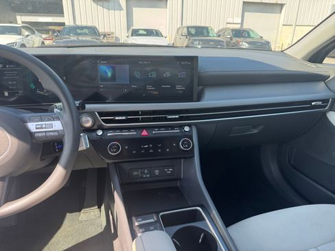 Used 2025 Hyundai Sonata SEL image 18