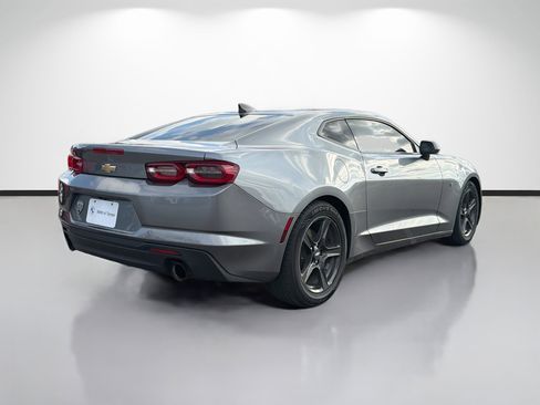 Used 2020 Chevrolet Camaro LT image 3
