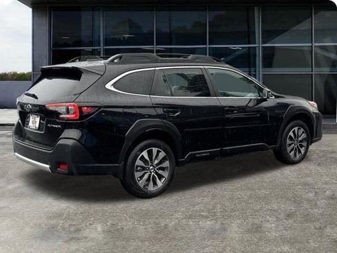 Certified 2025 Subaru Outback Limited AWD/4WD image 8