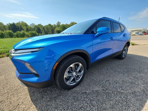 Used 2024 Chevrolet Blazer LT w/ Convenience Package AWD/4WD image 10
