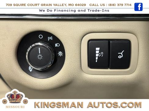 Used 2019 Lincoln MKT AWD image 16
