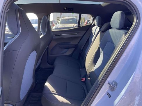 Certified 2025 Volvo EX30 Plus w/ Protection Package Premier image 3