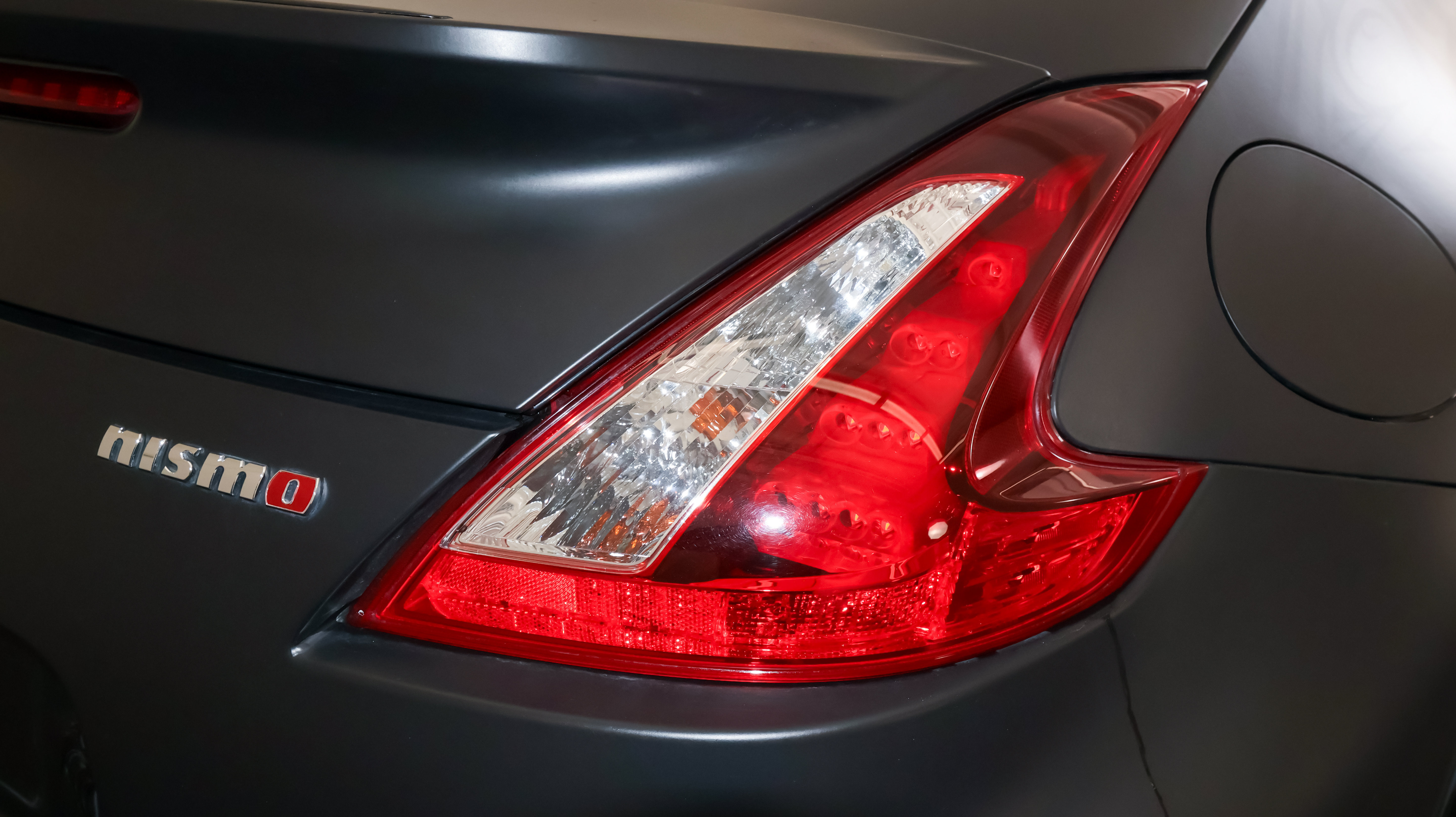 Used 2020 Nissan 370Z NISMO RWD image 38