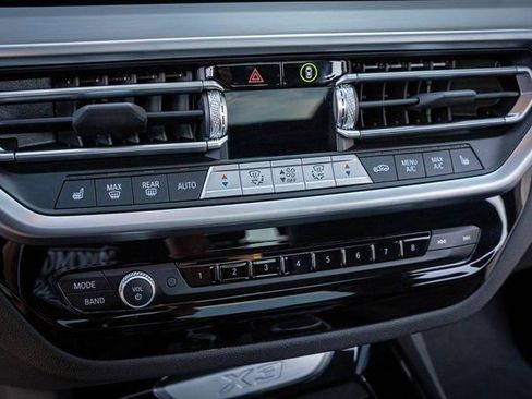 Used 2024 BMW X3 xDrive30i w/ Premium Package w/ZPA image 24