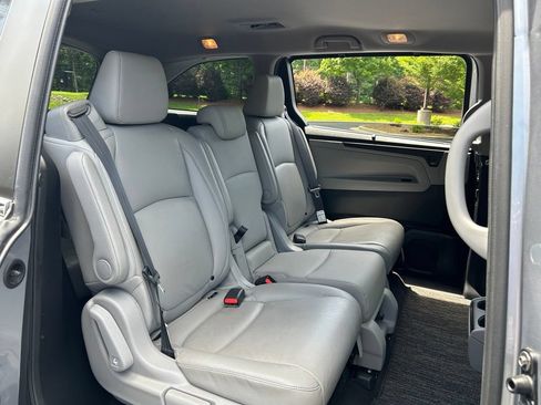 Used 2021 Honda Odyssey EX-L image 44