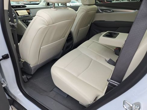 New 2025 Cadillac XT5 Premium Luxury FWD image 17
