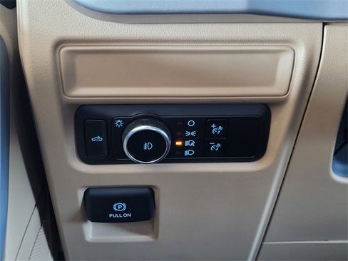 Used 2023 Ford F150 XLT image 14