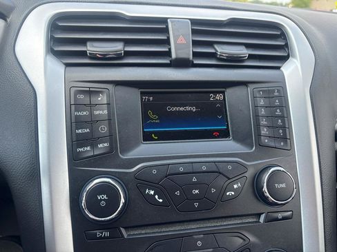 Used 2016 Ford Fusion SE w/ Equipment Group 201A AWD/4WD image 17