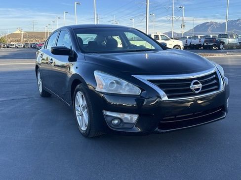 Used 2015 Nissan Altima 2.5 SV image 31