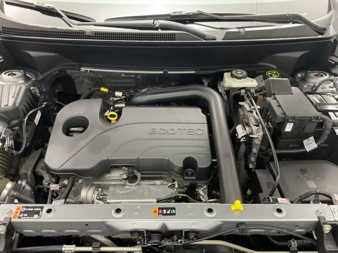 Certified 2024 Chevrolet Equinox LS w/ LS Convenience Package FWD image 19