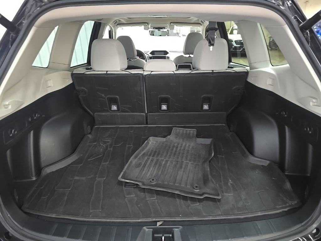 Used 2020 Subaru Forester Premium AWD/4WD image 12