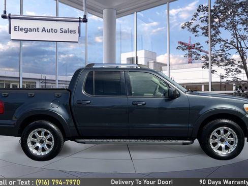 Used 2010 Ford Explorer Sport Trac Limited image 4