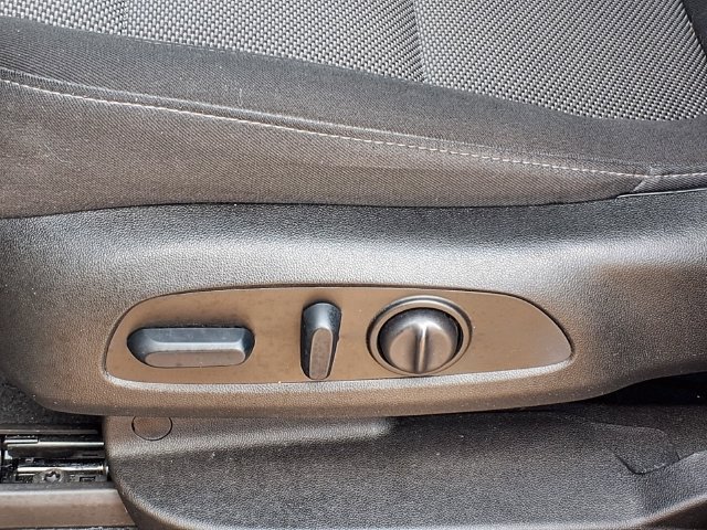 Used 2024 Chevrolet Traverse LT FWD image 4