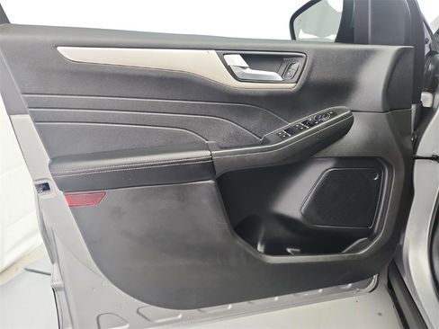 Used 2021 Ford Escape SEL image 22