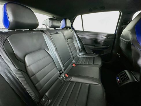 Used 2024 Volkswagen Golf R AWD/4WD image 27