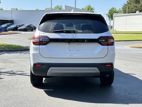 Used 2025 Honda Pilot EX-L image 11