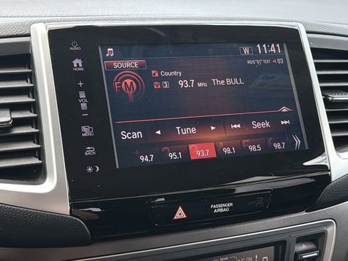 Used 2017 Honda Pilot EX-L image 31