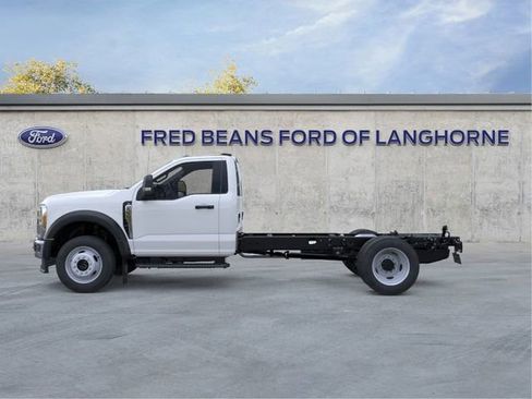 New 2025 Ford F550 4x4 Regular Cab Super Duty w/ XL Chrome Package image 4