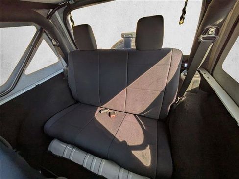 Used 2018 Jeep Wrangler Sport image 17