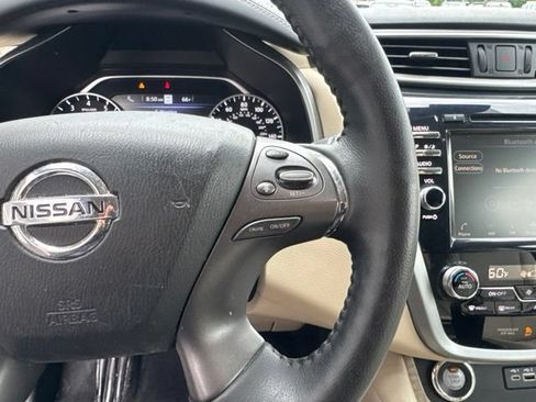 Used 2020 Nissan Murano SL w/ Moonroof Package AWD/4WD image 13