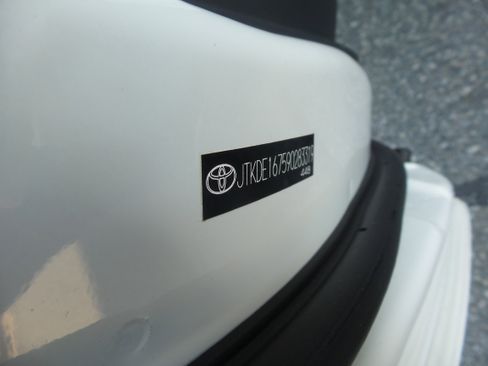 Used 2009 Scion tC image 29