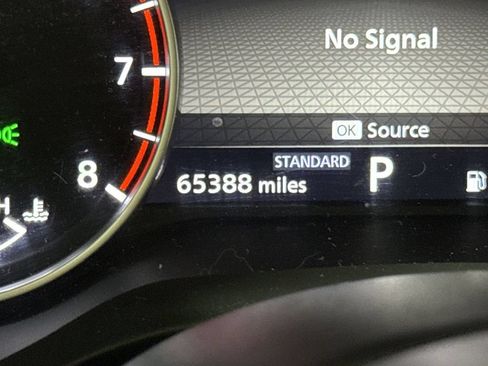 Used 2024 Nissan Rogue SV FWD image 13