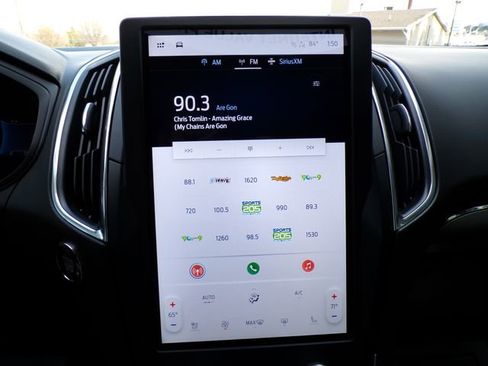 Used 2022 Ford Edge Titanium w/ Class II Trailer Tow Package image 25