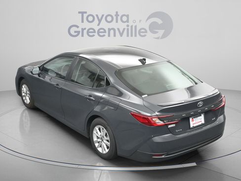 Used 2025 Toyota Camry LE FWD image 8