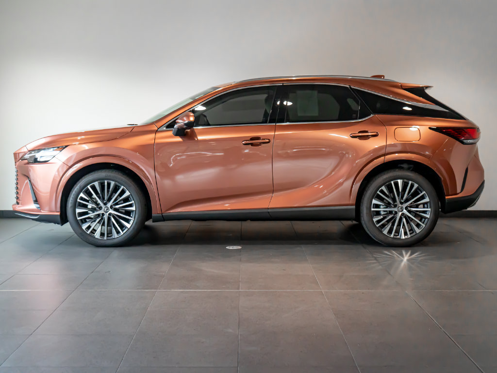 Used 2026 Lexus RX 350 FWD image 2