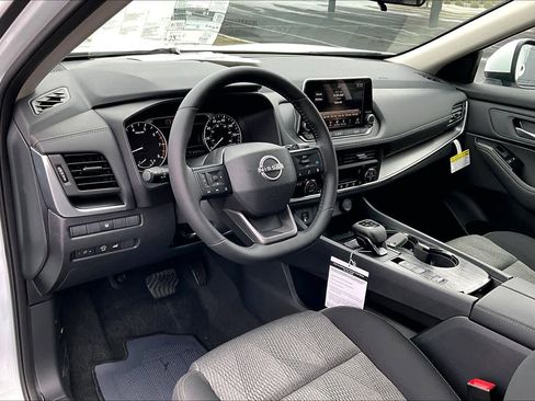 New 2026 Nissan Rogue SV image 8