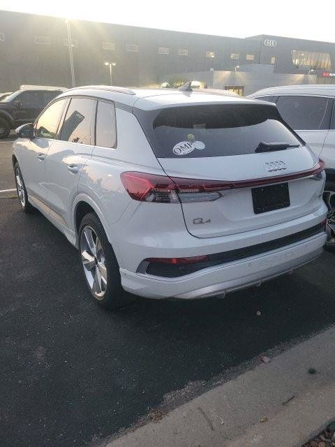 Used 2023 Audi Q4 e-tron Premium Plus w/ Premium Plus AWD/4WD image 4
