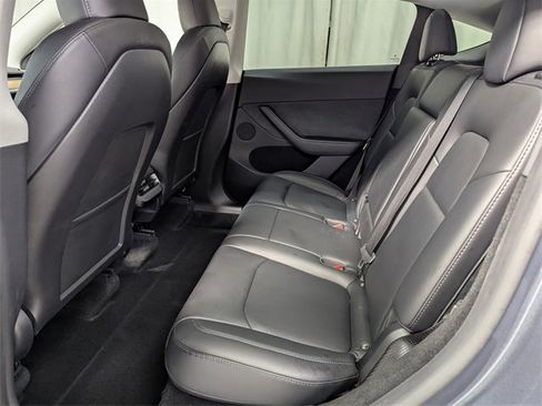 Used 2023 Tesla Model Y Long Range image 11