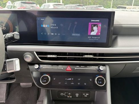 Used 2025 Hyundai Sonata SEL FWD image 28